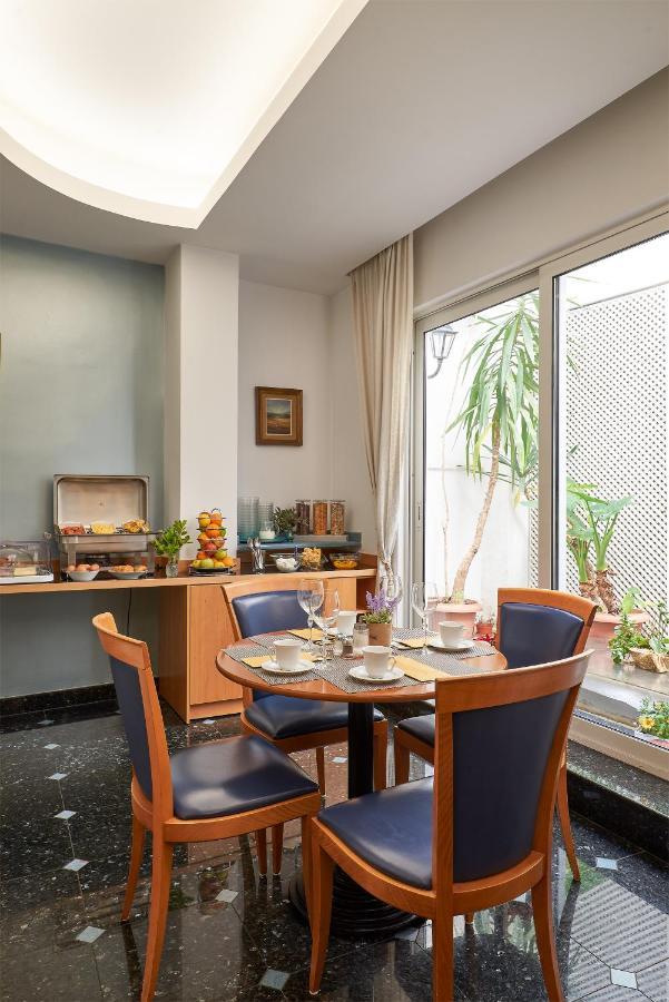 Athos Hotel 3*